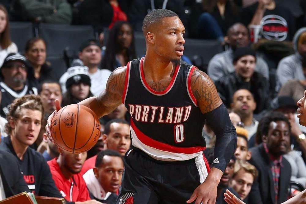 场比赛的控 场比赛的控