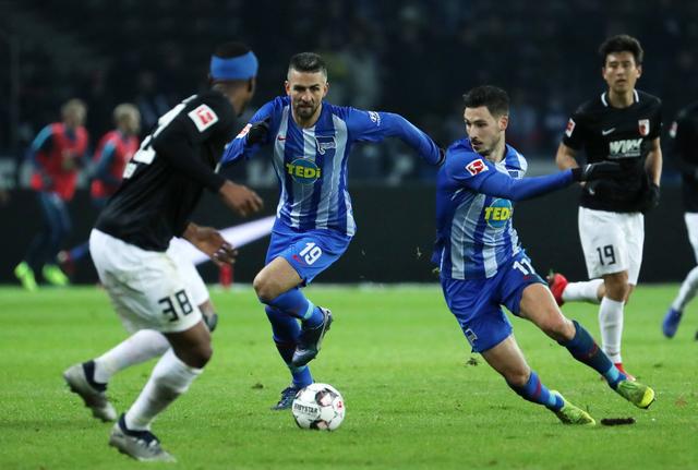 在面对高大 在面对高大