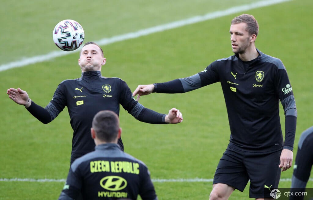 它们真实映 它们真实映